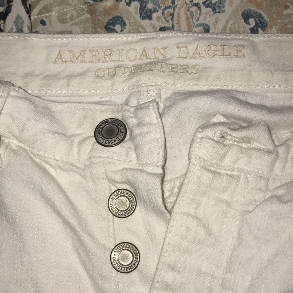 Shorts - Picture 4 of 5